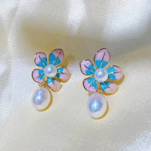 Pendientes de Pintura al Óleo con Flores en Degradado Estilo Francés Retro, Accesorios de Perlas con Encanto Femenino, Diseño Fresco y Dulce - Product Image 2