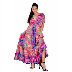Robe longue vintage en soie pour femme, col en V, multicolore, style bohème, ourlet ample, idéale pour l'été, la plage, les fêtes ou les tenues décontractées - Product Image 1
