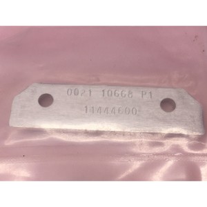 AMAT 0021-10668 PLATE, LID, GIGA-FILL SACVD, 139814 - Equipo y Piezas de Semiconductores de Confianza de Global Legacy Semiconductor - Product Image 1