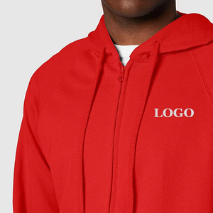 Sudadera con capucha clásica de color rojo brillante para hombre, cómoda para el día a día, estilo urbano y moderno, para uso casual. - Product Image 5