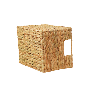 Panier de rangement carré en jacinthe d'eau naturelle tressé à la main, écologique, avec doublure en tissu et poignées intégrées pour l'organisation des étagères - Product Image 3