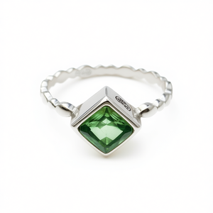 2.6 Grams <b>Peridot</b> <b>Ring</b> Elegant and Stylish Accessory for Women - Product Image 2