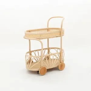 Carrito de té de ratán tejido orgánico para niños con diseño de almacenamiento de dos niveles y ruedas de madera rodantes, diseñado específicamente para niños pequeños. - Product Image 1