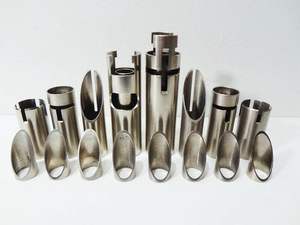 Pièces d'échecs modernes en métal, classiques et artistiques, vente en gros, design de luxe contemporain, jeu de stratégie - Product Image 6