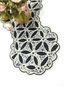 Chemin de table rectangulaire en tissu brodé floral noir et or Ali Fashion Art, fait main, design glamour, écologique et durable - Product Image 1