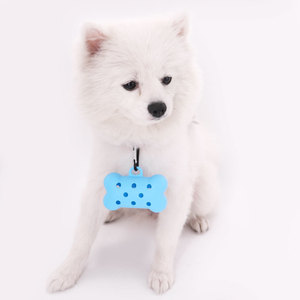 Dispensador de Bolsas para Excremento de Perro, Portátil, Biodegradable, de Silicona, con Forma de Hueso y Clip para Correa, Fácil de Usar - Product Image 3