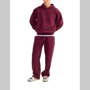 Ensemble de survêtement streetwear pour homme en molleton de coton, coupe évasée, personnalisable OEM, avec pantalon de jogging évasé et sweat à capuche - Product Image 1