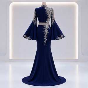 Nuevo Vestido de Noche Largo de Lujo con Diseño Exclusivo, Bordado a Mano, Corte Ajustado, Cuello Alto, Manga Larga Campana y Adornos de Cristal para Mujer - Product Image 3