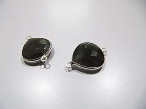 Connecteurs en forme de cœur en pierre de lune grise naturelle, facettés, à double boucle, avec serti briolette, breloques de 15 mm - Product Image 4