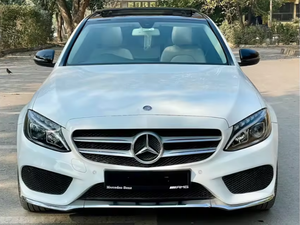 ราคาดีที่สุด รถเบนซ์ C-Class Sedan ปี 2021 มือสอง พวงมาลัยซ้าย ภายในสีเข้ม เครื่องยนต์เทอร์โบ เบาะหนัง เกียร์อัตโนมัติ ขับเคลื่อนล้อหน้า - Product Image 4
