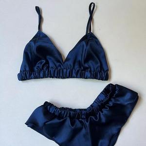 Ensemble soutien-gorge et culotte sexy pour femme en soie/coton avec dentelle, design triangle sans bretelles, bretelles ajustables par boutons, soutien-gorge à armatures - Product Image 1