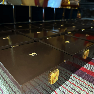 Moderno Dispensador de Papel Tisú y Servilletas con Acabado de Laca Ecológica, ODM OEM, Entrega Rápida para Decoración del Hogar - Product Image 5