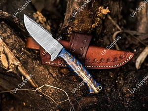 มีดเหล็กดามัสกัสแบบ EDC สำหรับตั้งแคมป์และล่าสัตว์ ด้ามจับเรซิ่นรูปทรงกรวยสน ออกแบบตามหลักสรีรศาสตร์ ใบมีดแบบ Drop Point ปรับแต่งได้ พร้อมปลอกหนัง - Product Image 3