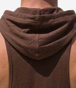 Camiseta sin mangas con capucha para hombre, estilo stringer, para yoga, culturismo y entrenamiento, con espalda cruzada - Product Image 5