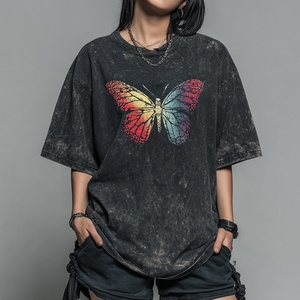 Camiseta de Verano para Mujer, Estilo Vintage, Lavada al Ácido, con Estampado de Mariposas Coloridas, de Algodón Suave, Negra, Estilo Urbano - Product Image 4