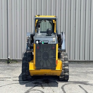 Chargeuse compacte sur chenilles Deere 325G haut de gamme offrant une traction supérieure, une maniabilité précise et des performances durables - Product Image 1