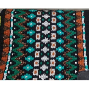 Tapis de selle occidental géométrique en mélange de laine noir, vert, turquoise, marron, couverture de cheval profilée avec patch en cuir Tack LLT - Product Image 3