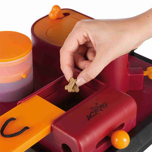 Boîte d'activités pour chien Poker Box 2 Niveau 2 23 x 10 x 31 cm Jouet interactif et de mouvement pour animaux de compagnie - Product Image 2