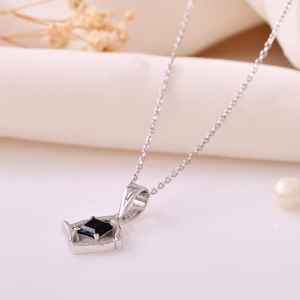 Pendentif carré en onyx noir taille princesse, en argent sterling, bijou minimaliste avec pierre précieuse, cadeau pour femme - Product Image 2