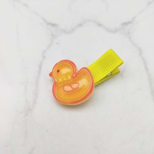 Set de pinzas para el cabello de niña, de aluminio y cinta, color amarillo dulce, con lazos de flores 3D, pájaros y frutas, cómodas y seguras. - Product Image 4