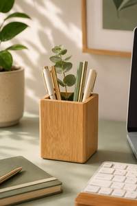 Organisateur de stylos en bois durable pour le bureau, support décoratif en bois pour accessoires de bureau, porte-stylos en bois au design naturel intemporel - Product Image 3