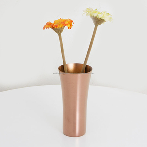 Jarrones de metal con estilo de moda en diseño personalizado y acabados hechos a mano para jardín, boda y decoración del hogar, jarrones de flores - Product Image 5