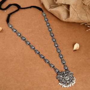 Collier pendentif en argent fin Meera Jaipur Urmila - Product Image 2