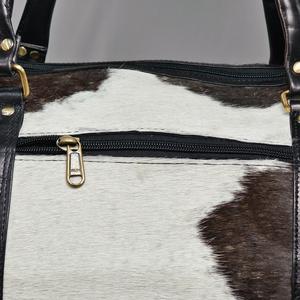 Bolsa de Viaje de Cuero Vacuno con Cierre de Cremallera y Diseño Portátil para Viajar - Product Image 5