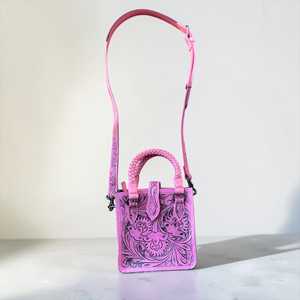 Sac bandoulière bohème en cuir véritable pour femme avec motif géométrique, fermeture éclair à pompon et sangle d'épaule - Product Image 1