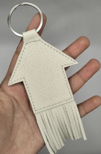 High Quality Genuine <b>Leather</b> House <b>Key</b> <b>Chain</b> Wholesale Customized Keyrings House Shaped Fringes Gift Pendant Fashion Charm - Product Image 5
