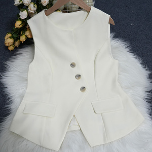 Elegante Completo Estivo da Donna Casual con Pantaloncini Dritti a Vita Alta Senza Maniche e Gilet al Ginocchio - Product Image 6
