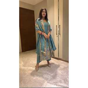 Ensemble haut-bas et dupatta bleu pour femme avec broderie lourde et travail de sequins, taille L, Shree Hari Fashion-SR - Product Image 3