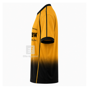 เสื้อฟุตบอลแบบกำหนดเองของกลุ่ม NCBW แขนสั้น มีโลโก้ด้านหน้า สีดำไล่เฉดสีทอง เสื้อโพลีเอสเตอร์ระบายอากาศได้ดี - Product Image 4