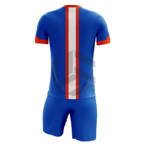 Ensemble de maillots de football au design tendance pour hommes, uniforme de football de qualité supérieure, vente en gros, design unique - Product Image 2