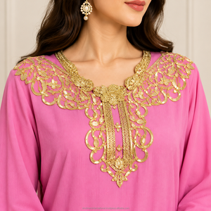 Abaya longue élégante en spandex pour femmes avec col orné léger et coupe fluide pour les événements et célébrations formels - Product Image 5