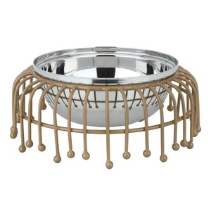 Cacerola de metal negro de alta calidad con tapa en forma de cabaña para servir alimentos con elegancia, ideal para cenas y eventos, hecha a mano en India. - Product Image 3