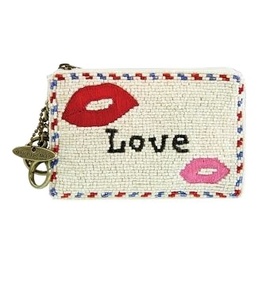 Déclaration AMOUR de broderie perlée de luxe pour les cadeaux Petit sac portefeuille avec artisanat de qualité supérieure Belle touche élégante pour fille - Product Image 1