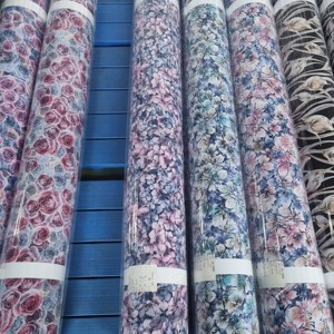 Hecho en Corea, 95% poliéster, 5% spandex, tela ITY estampada en lote, muchos diseños florales, la mejor calidad, hermosos diseños. - Product Image 1