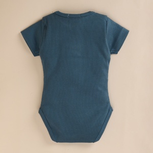 บอดี้สูทผ้ายีนส์แขนสั้นยืดหยุ่นทำจากไม้ไผ่ออร์แกนิกคุณภาพสูง - Product Image 2