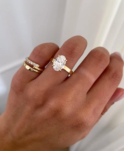 Anillo de Compromiso Solitario con Diamante Cultivado en Laboratorio de Corte Ovalado de 3 Quilates, Anillo con Halo Oculto de Diamante Ovalado Certificado por IGI - Product Image 2