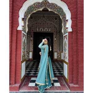 Conjunto de Top y Sharara de Fiesta para Mujer de Diseñador con Hermoso Dupatta - Product Image 3