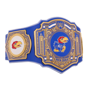 เข็มขัดแชมป์ KU แบบกำหนดเอง ดีไซน์สีน้ำเงินและสีทอง ธีม Rock Chalk ของสะสมระดับพรีเมียมสำหรับแฟนคลับแคนซัส - Product Image 2