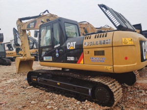 Excavadora hidráulica de cadenas usada original de Japón, Caterpillar CAT320D de 20 toneladas, para movimiento de tierras. - Product Image 5