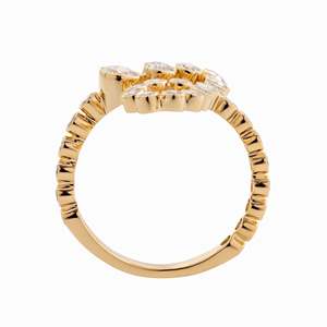 Bague de luxe en or jaune massif 14 carats avec diamant de laboratoire taille ronde, initiale J, directement de l'usine - Product Image 6