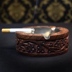 Antique-Style Wooden Handmade Pocket <b>Ashtray</b> with Premium Engraving Classic Design for Luxurious Feel and Indoor Use - Product Image 2