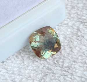Pierre de soleil d'Oregon naturelle, taille facetée, couleur vert champagne magnifique, forme coussin, pierre précieuse en vrac pour la fabrication de bijoux. - Product Image 4
