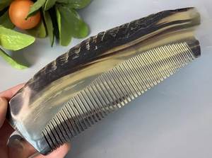 Peine de cuerno natural con dientes largos y diseño de fantasma, para el cuidado del cabello y peinado elegante, ideal para el tocador y decoración del hogar, al mejor precio. - Product Image 5