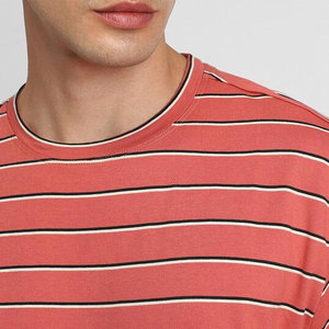 T-shirt Homme Col Rond Oversize 100% Coton Style Urbain Personnalisable Faible MOQ 10 Pièces - Product Image 4