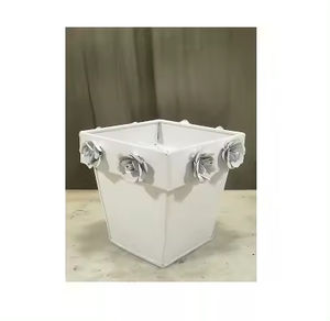 Atractivo Florero Metálico de Diseño en Color Blanco, con la Mejor Forma para Decorar el Hogar, Bodas y Fiestas - Product Image 1