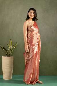 Sari de Fiesta Moderno en Chifón Color Oro Rosa, Listo para Usar, con Blusa, para Bodas y Festivales Indios, Hecho con Materiales Reciclados - Product Image 4